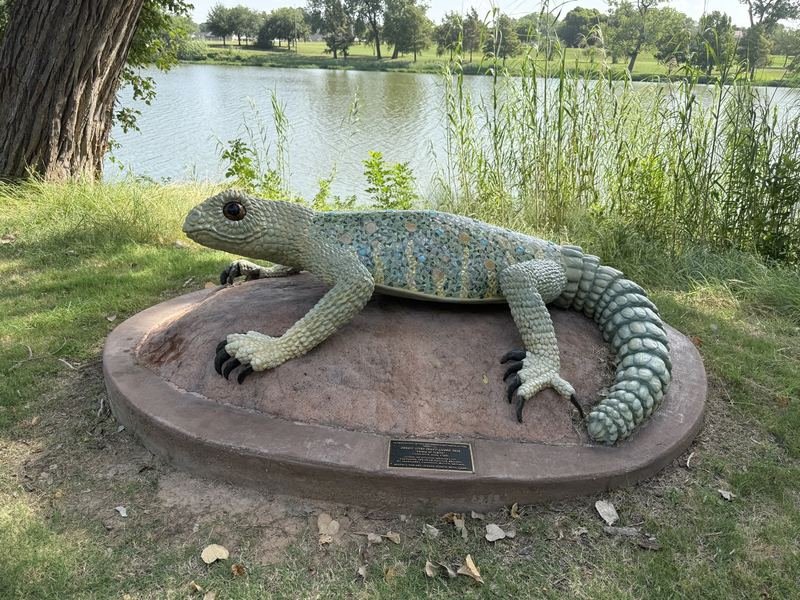 The Prince of Scales — sculpture in Waco, Texas