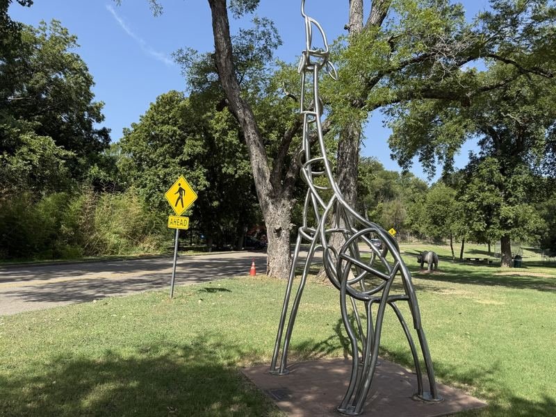 Geri — sculpture in Waco, Texas