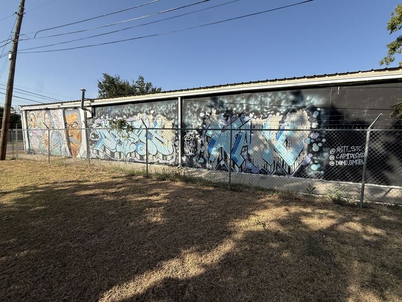 254 South Waco — Both voices, one fence line