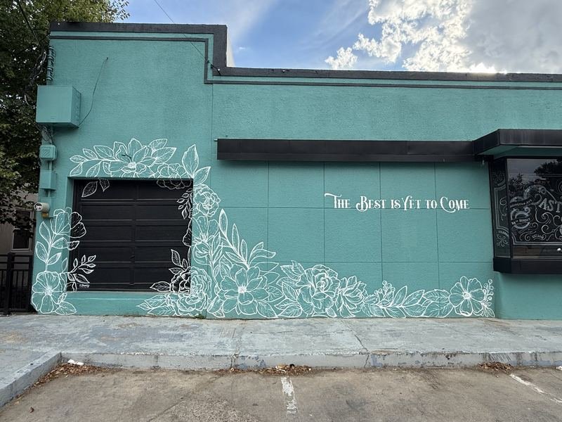 The Best is Yet to Come — mural in Waco, Texas