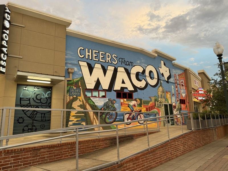 Cheers From Waco — From the Escapology side