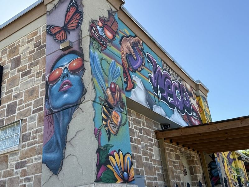 The Building With Tattoos — The Speight corner, wearing everything at once