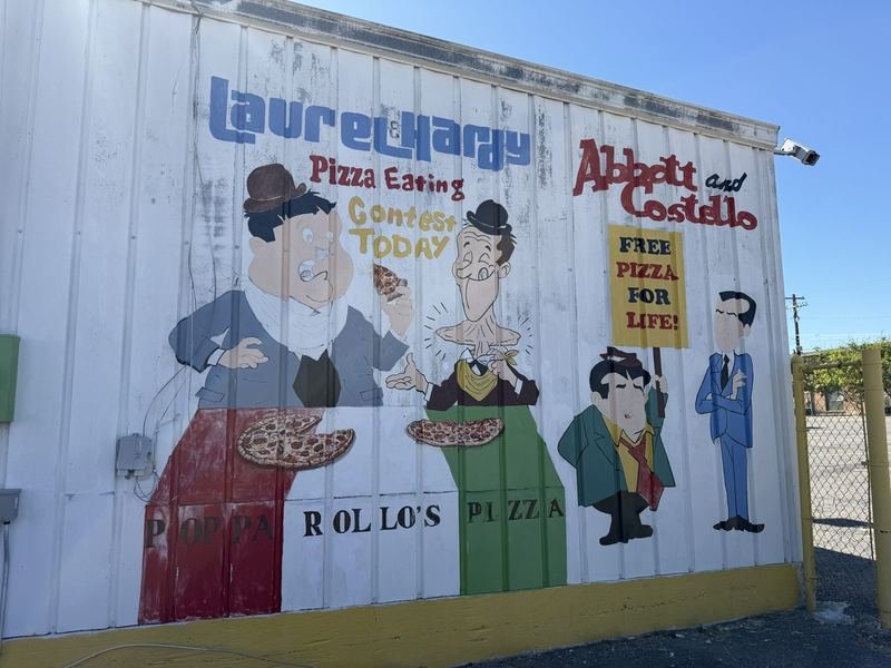 Vaudeville, With Extra Cheese — Laurel & Hardy's eating contest — always TODAY