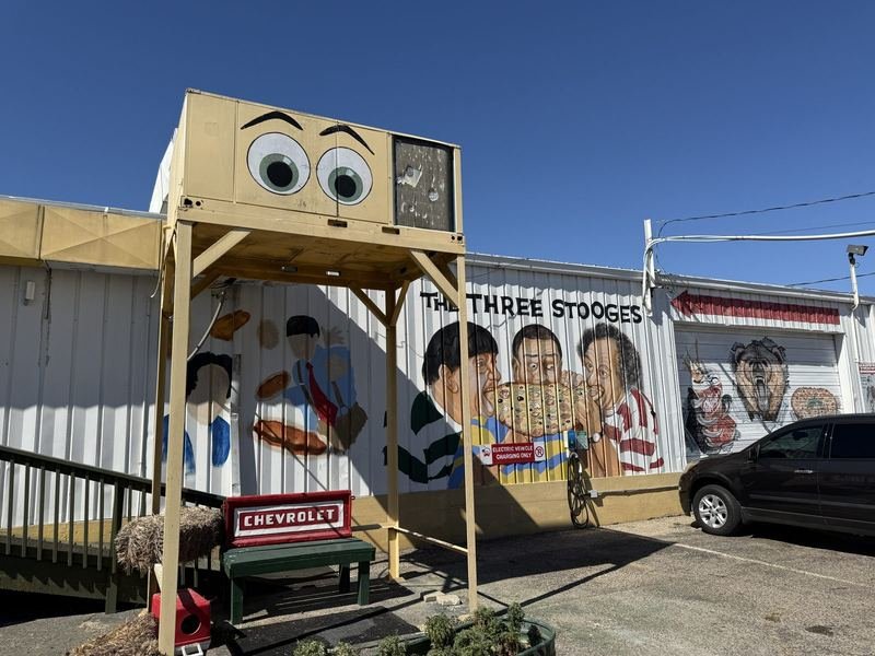 Vaudeville, With Extra Cheese — The tower with googly eyes. It sees you.