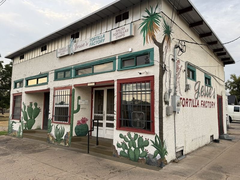 Cactus at the Tortilla Factory — The corner, and the red lettering on the side