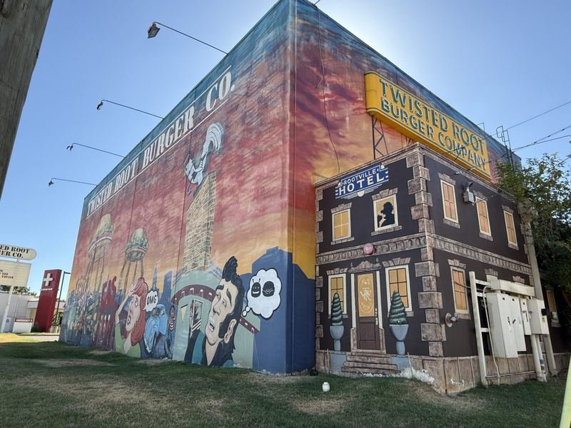 When the Water Towers Attacked — Elvis flees. The burgers follow.